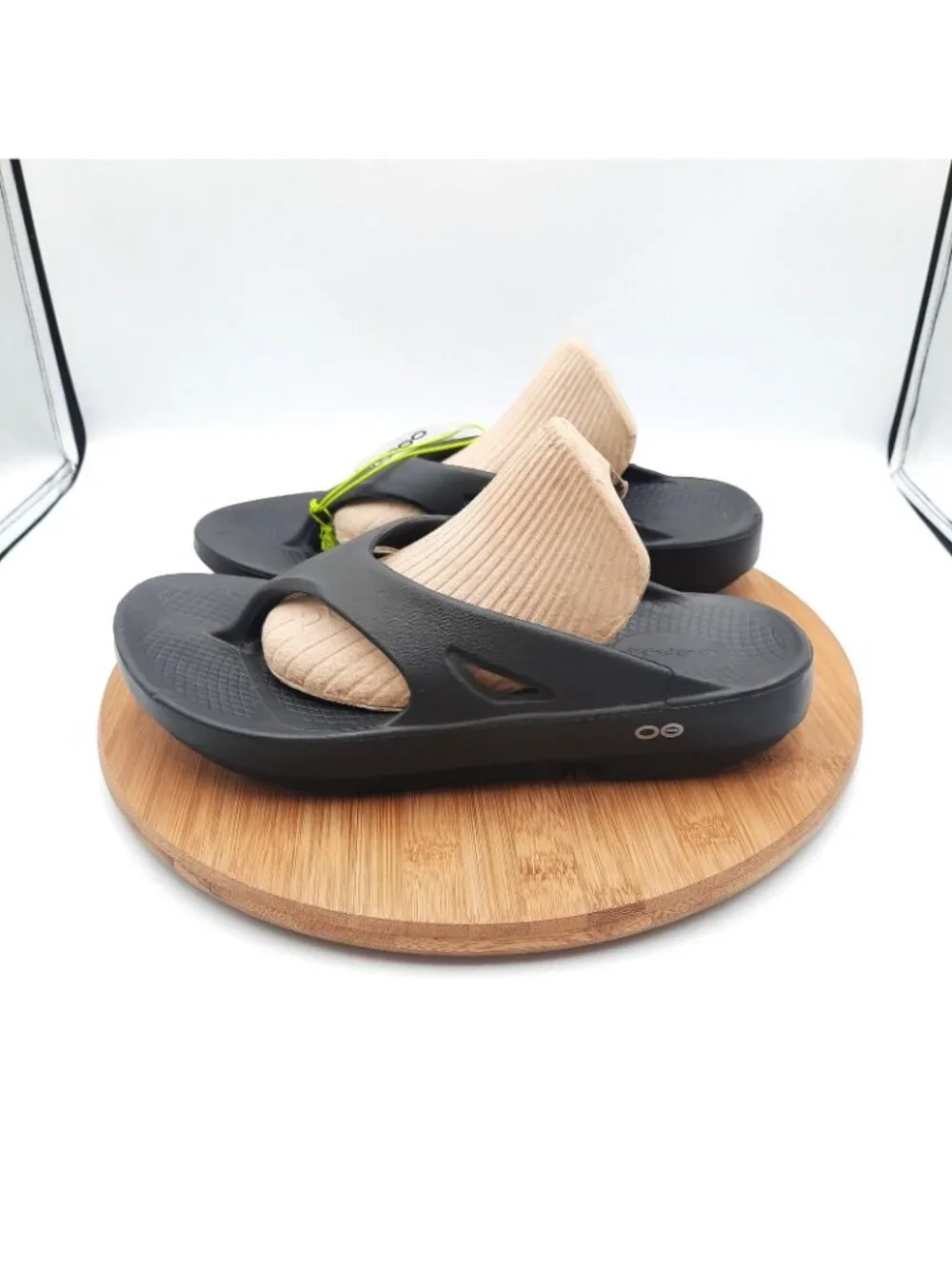 OOfos OOriginal Mens Size 9 (W11) Sandals Black Recovery Gym Workout Slip On NEW